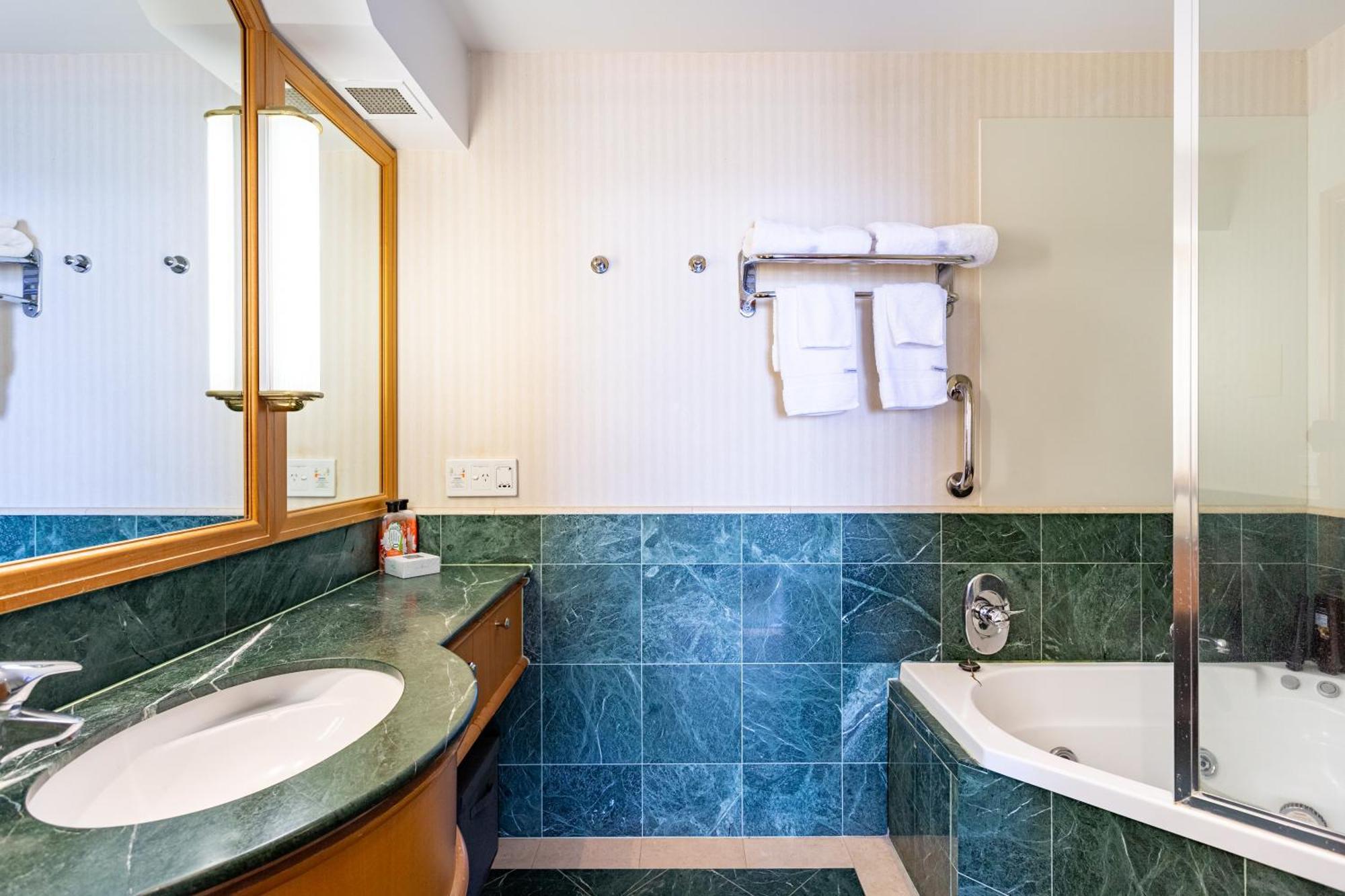 Hotel Luxury Privately Owned Ocean View At O4ks Gold Tower 4*
